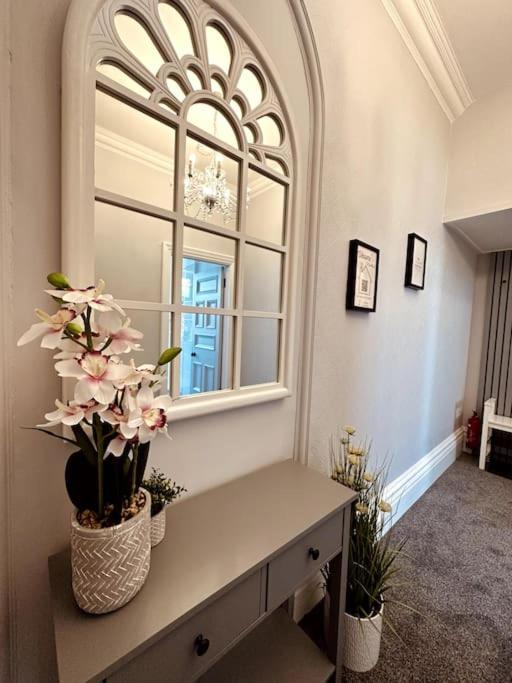 The Retreat - Large Luxury Apartment, Two Mins From Beach Bournemouth Exterior photo