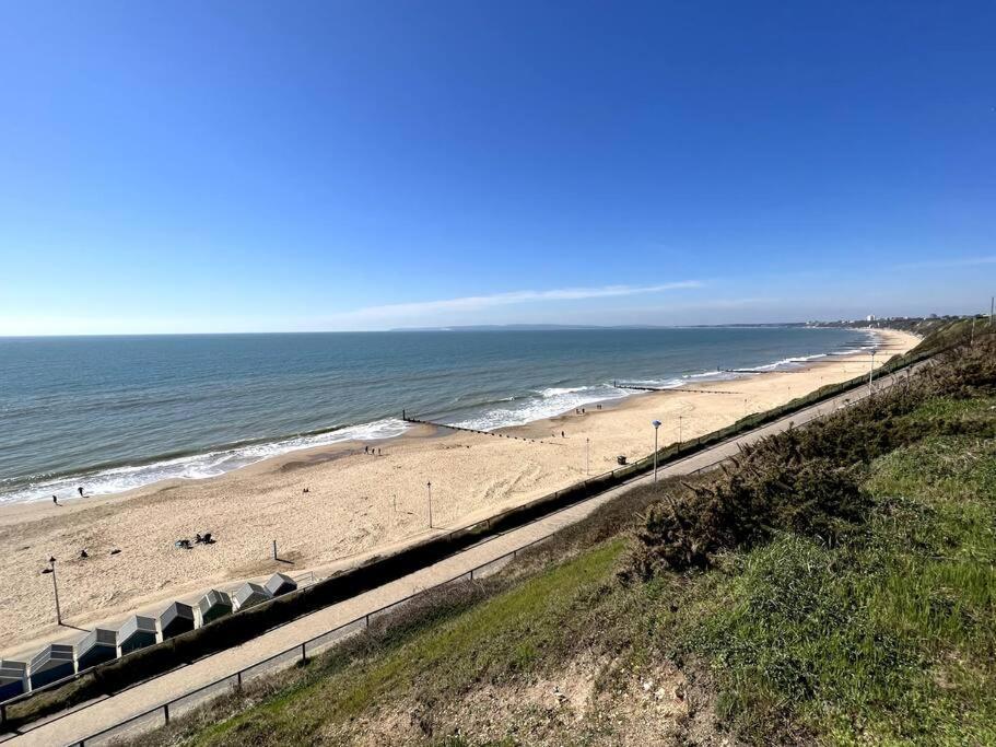 The Retreat - Large Luxury Apartment, Two Mins From Beach Bournemouth Exterior photo