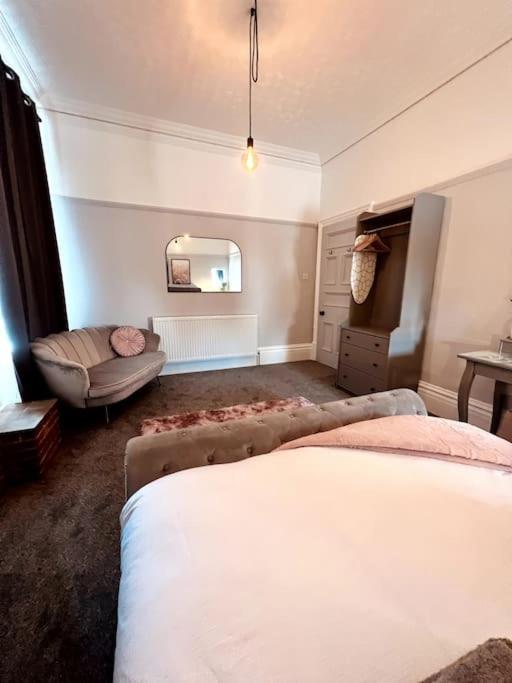 The Retreat - Large Luxury Apartment, Two Mins From Beach Bournemouth Exterior photo